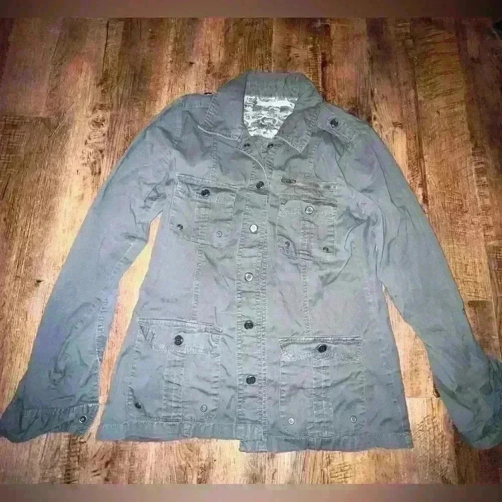 Maurice’s army green cute utility jacket